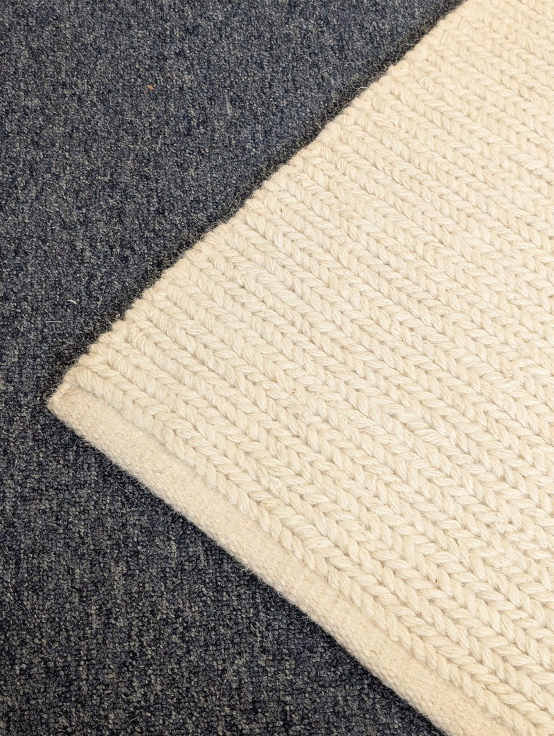 Ford Rug Cream 160 cm x 230cm