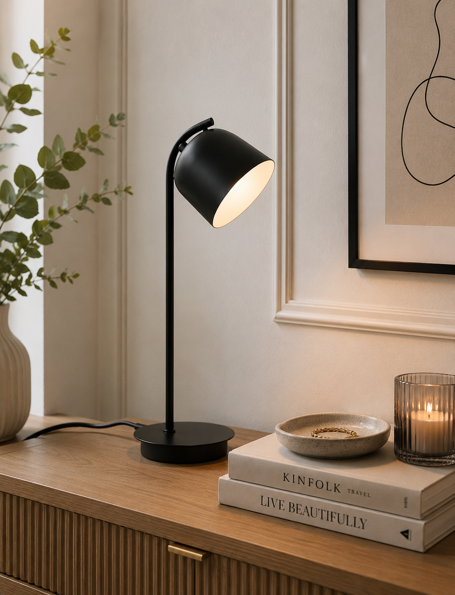 Finn Table Lamp- Black
