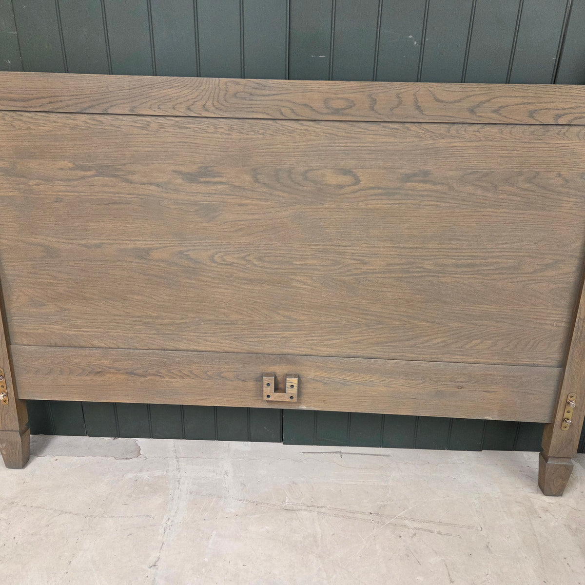 Bibury Smoked Oak King Size Bed