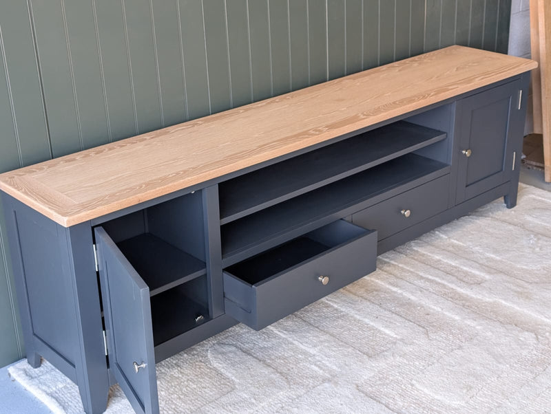 Chester Charcoal XXL TV Stand