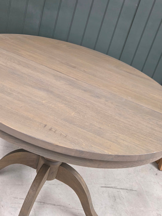 Elkstone Smoked Oak 4- 6 Seater Round Extending Dining Table