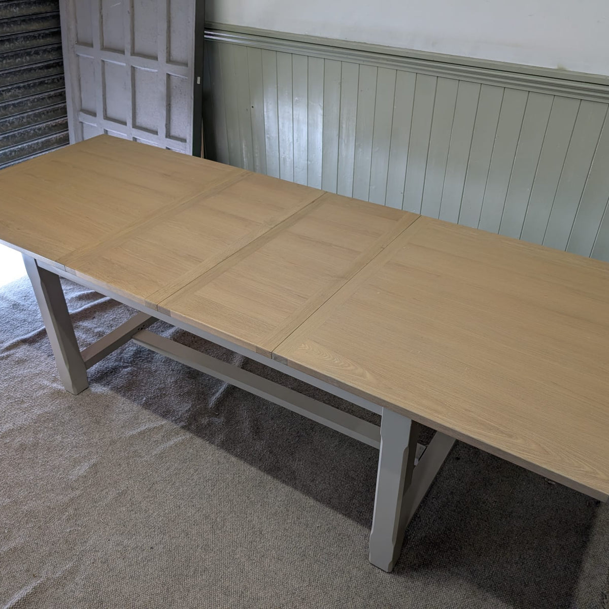Chester Limestone 6-10 Seater Extending Dining Table